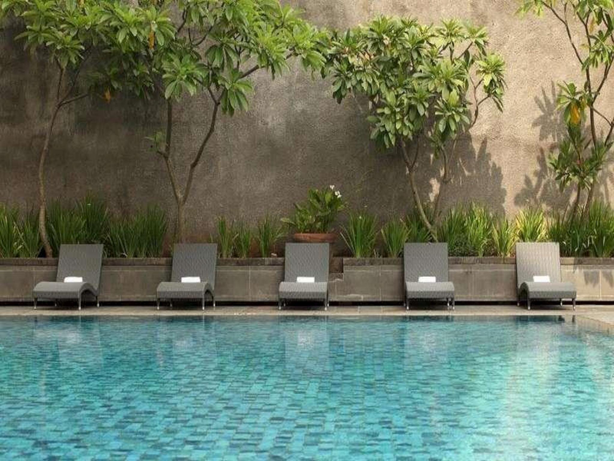 Hotel Santika Premiere Semarang Buitenkant foto