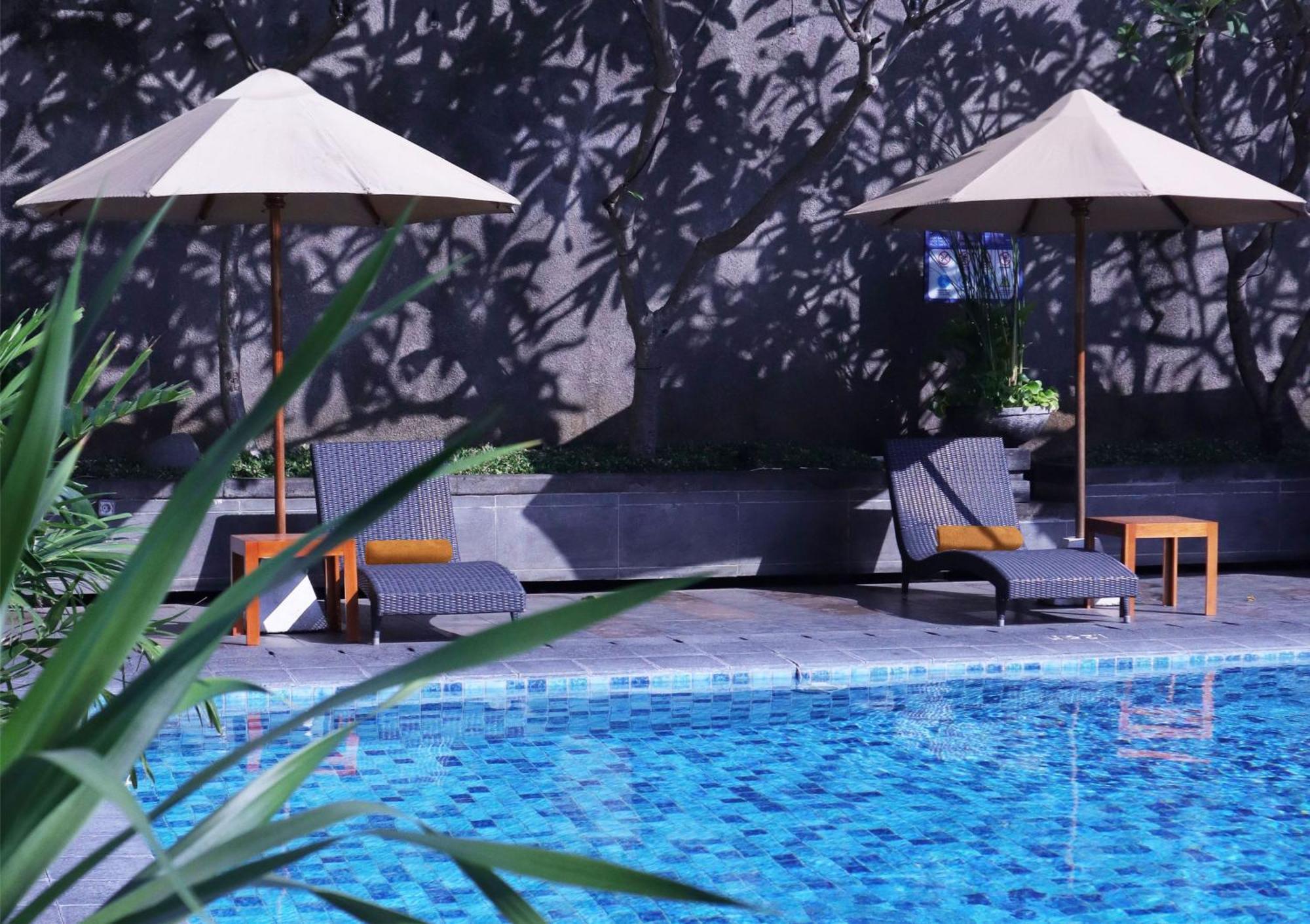 Hotel Santika Premiere Semarang Buitenkant foto