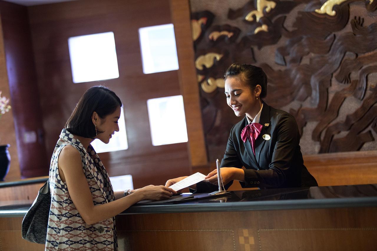 Hotel Santika Premiere Semarang Buitenkant foto